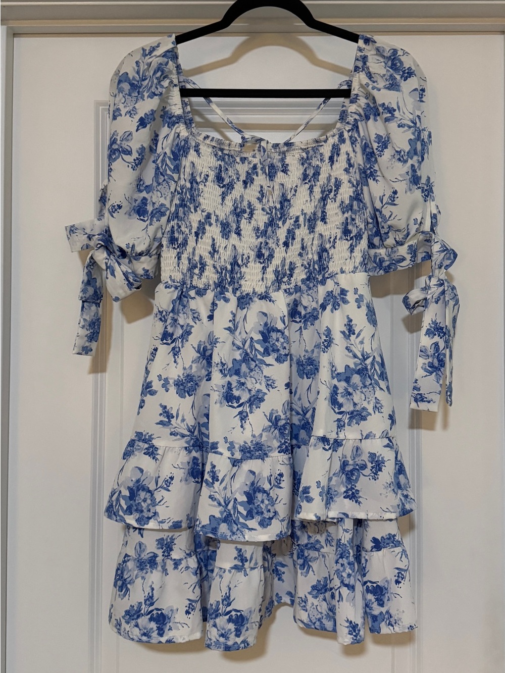 SHEIN White & Blue Floral Smocked Tiered Mini Dress size small